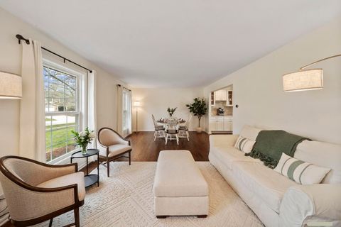 Tiny photo for 690 Honeysuckle Drive, Naperville, IL 60540 (MLS # 12615114)