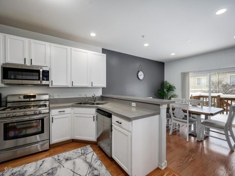 Tiny photo for 1818 KELBERG Avenue, Hoffman Estates, IL 60192 (MLS # 12527863)