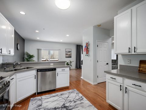 Tiny photo for 1818 KELBERG Avenue, Hoffman Estates, IL 60192 (MLS # 12527863)