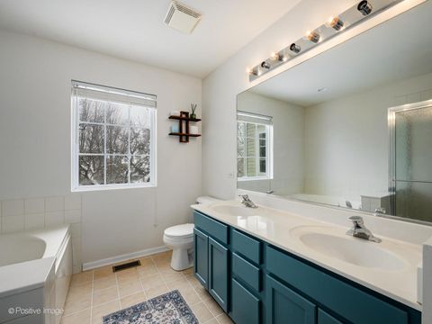 Tiny photo for 1818 KELBERG Avenue, Hoffman Estates, IL 60192 (MLS # 12527863)