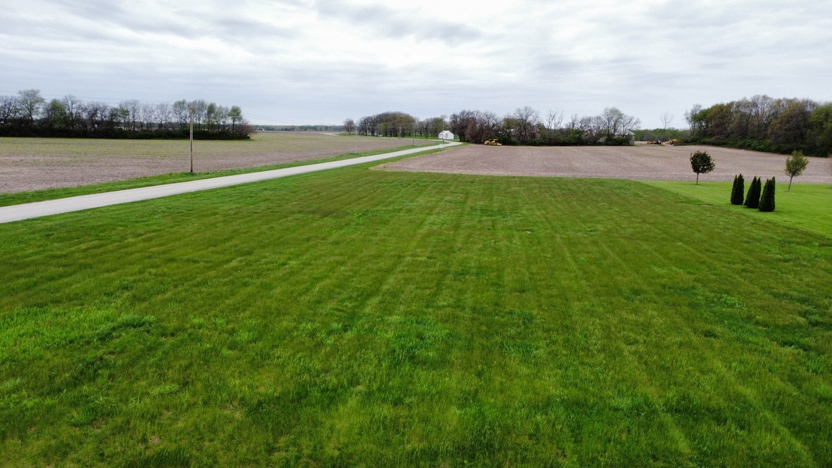1883 N 2270 East Road