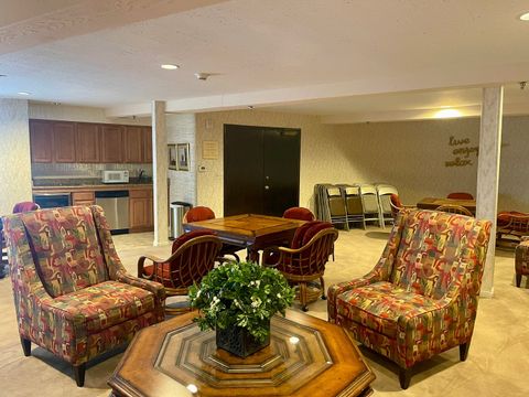 Tiny photo for 1400 N Yarmouth Place #113, Mount Prospect, IL 60056 (MLS # 12496023)