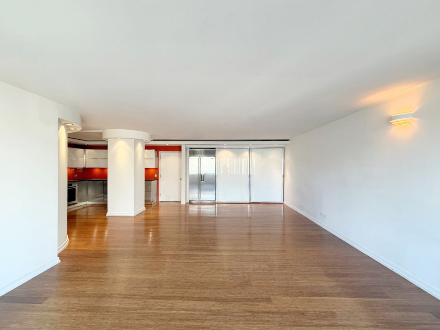 211 E Ohio Street 2707