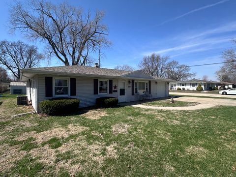 Tiny photo for 1809 22nd Avenue, Sterling, IL 61081 (MLS # 12606347)
