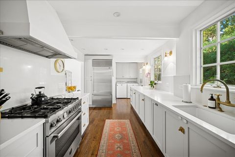 Tiny photo for 901 E Glenwood Road, Glenview, IL 60025 (MLS # 12496631)