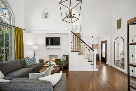 Tiny photo for 901 E Glenwood Road, Glenview, IL 60025 (MLS # 12496631)