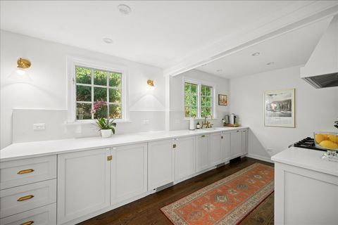 Tiny photo for 901 E Glenwood Road, Glenview, IL 60025 (MLS # 12496631)