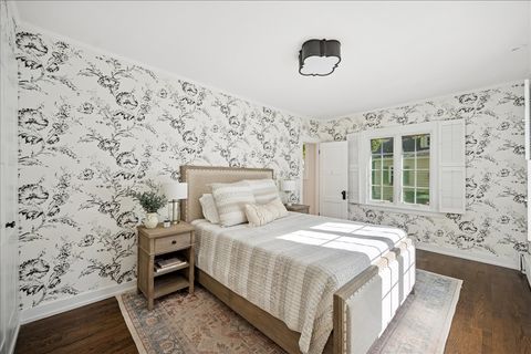 Tiny photo for 901 E Glenwood Road, Glenview, IL 60025 (MLS # 12496631)