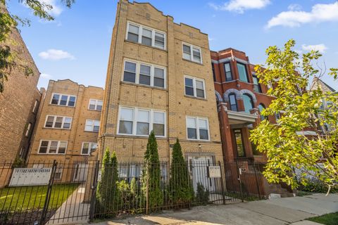 Photo of 2811 W WASHINGTON Boulevard #301, Chicago, IL 60612 (MLS # 12506812)