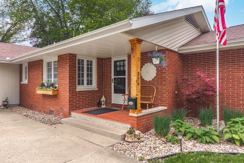 Tiny photo for 306 W Bennett Street, Pontiac, IL 61764 (MLS # 12633108)