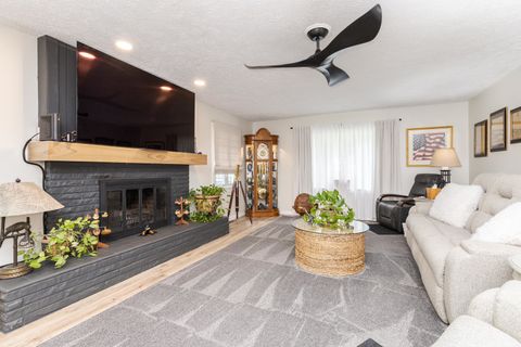 Tiny photo for 306 W Bennett Street, Pontiac, IL 61764 (MLS # 12633108)