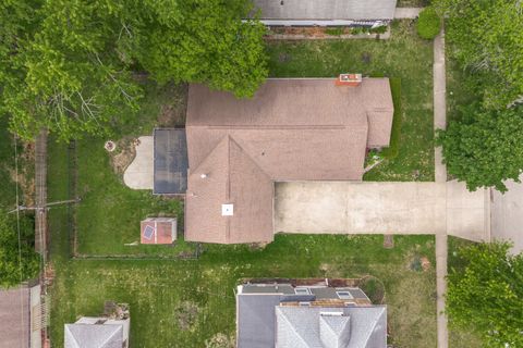 Tiny photo for 306 W Bennett Street, Pontiac, IL 61764 (MLS # 12633108)