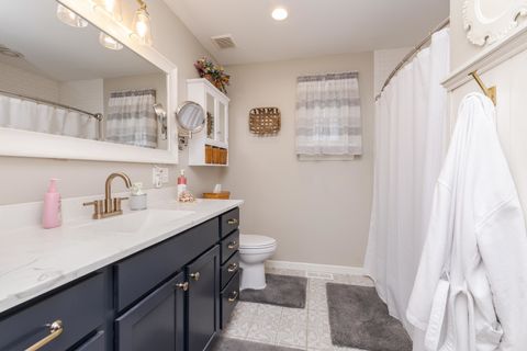 Tiny photo for 306 W Bennett Street, Pontiac, IL 61764 (MLS # 12633108)