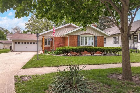 Tiny photo for 306 W Bennett Street, Pontiac, IL 61764 (MLS # 12633108)