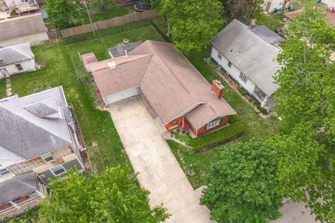 Tiny photo for 306 W Bennett Street, Pontiac, IL 61764 (MLS # 12633108)