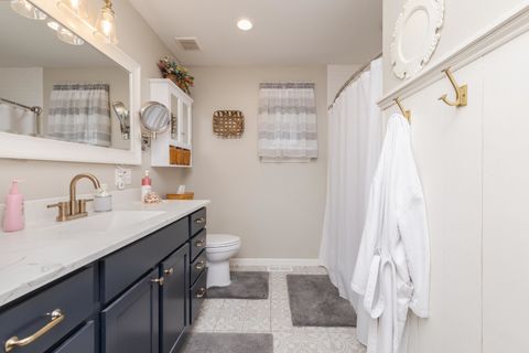 Tiny photo for 306 W Bennett Street, Pontiac, IL 61764 (MLS # 12633108)