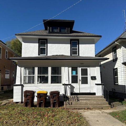 Photo of 1218 S State Avenue, Freeport, IL 61032 (MLS # 12506187)