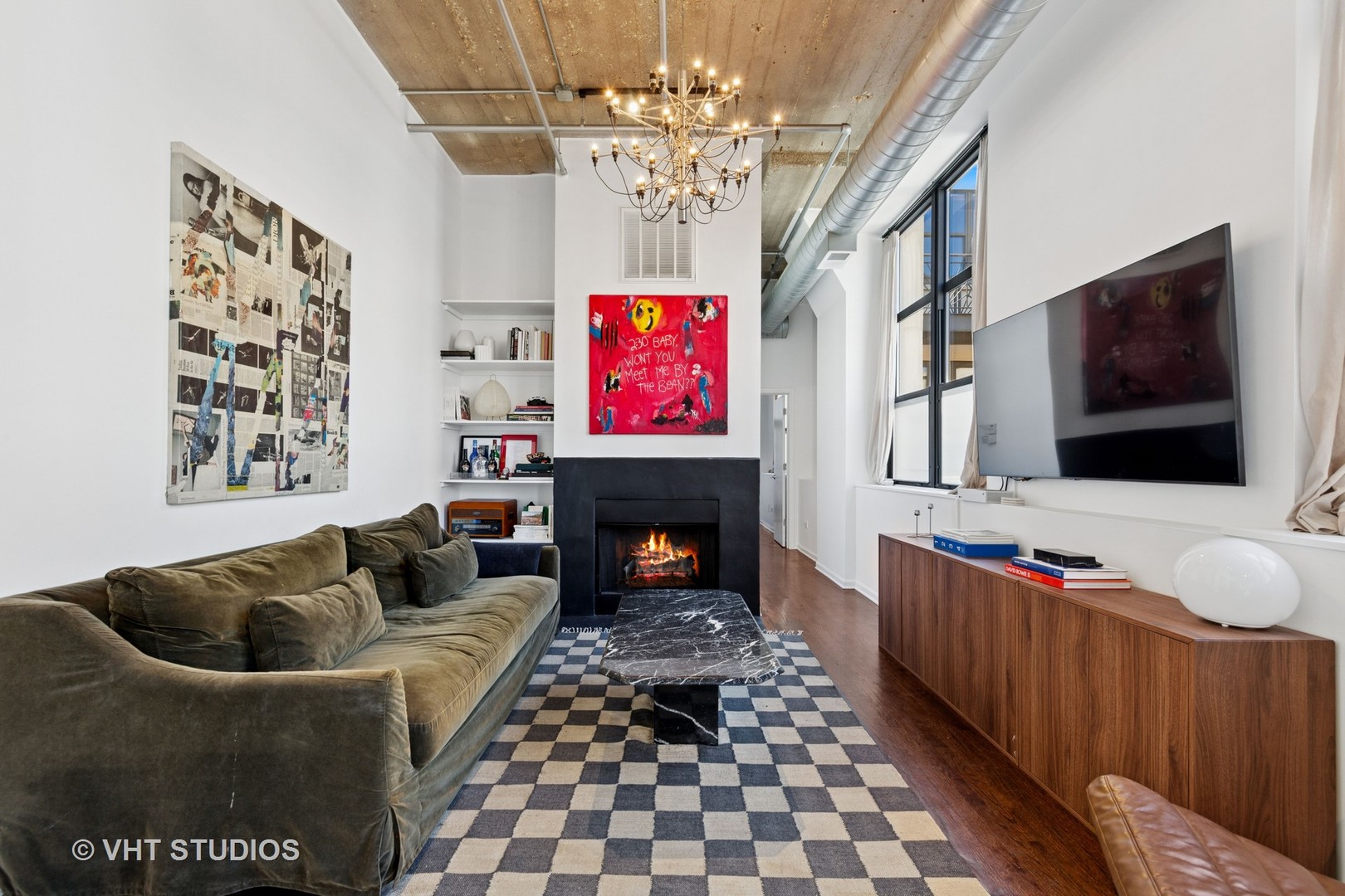 758 N Larrabee Street 830