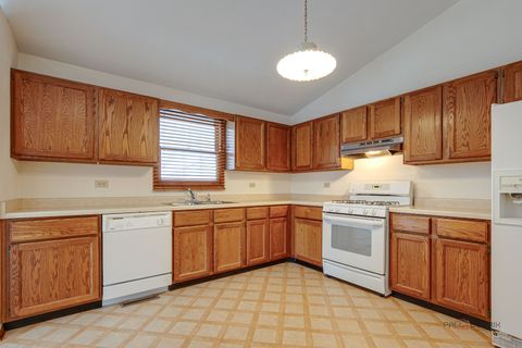 Tiny photo for 4481 Country Trail, Gurnee, IL 60031 (MLS # 12532286)