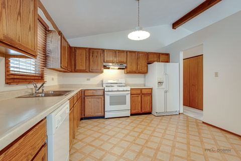 Tiny photo for 4481 Country Trail, Gurnee, IL 60031 (MLS # 12532286)