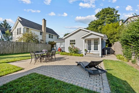Tiny photo for 33 S June Terrace, Lake Forest, IL 60045 (MLS # 12610690)
