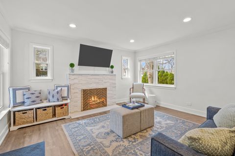 Tiny photo for 33 S June Terrace, Lake Forest, IL 60045 (MLS # 12610690)