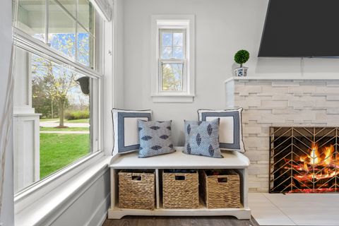 Tiny photo for 33 S June Terrace, Lake Forest, IL 60045 (MLS # 12610690)