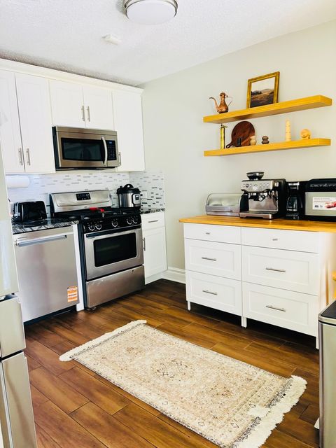 Tiny photo for 30W056 Mulberry Court #056, Warrenville, IL 60555 (MLS # 12514432)