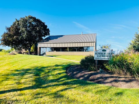 Tiny photo for 30W056 Mulberry Court #056, Warrenville, IL 60555 (MLS # 12514432)