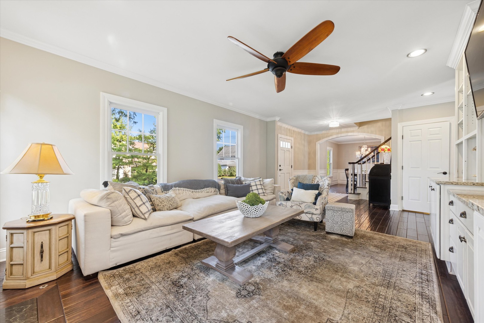 544 W 7th Street