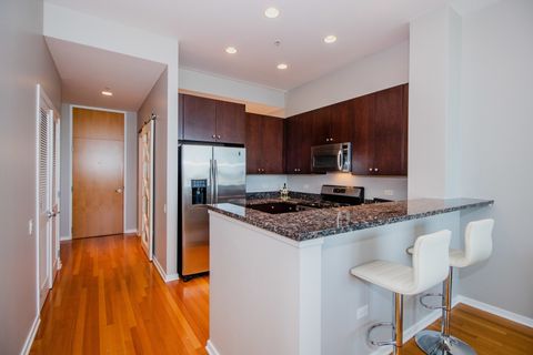 Tiny photo for 500 W Superior Street #1004, Chicago, IL 60654 (MLS # 12495232)