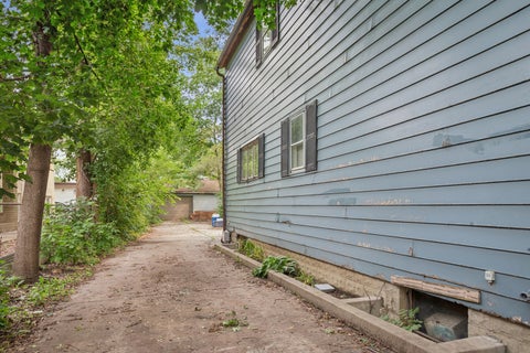 Tiny photo for 100 W Natoma Avenue, Addison, IL 60101 (MLS # 12707971)