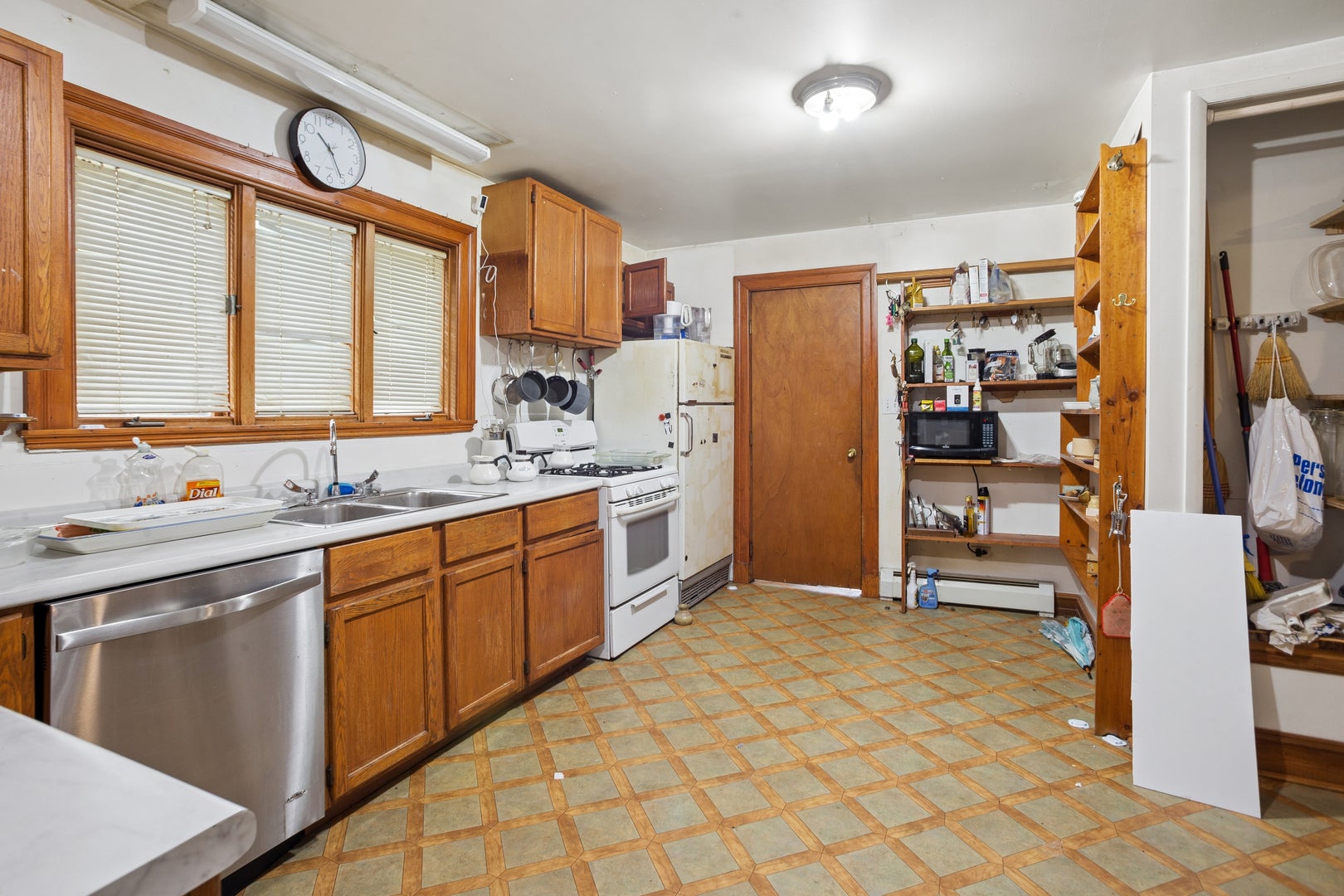 100 W Natoma Avenue