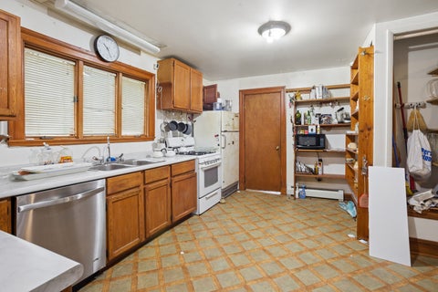 Tiny photo for 100 W Natoma Avenue, Addison, IL 60101 (MLS # 12707971)
