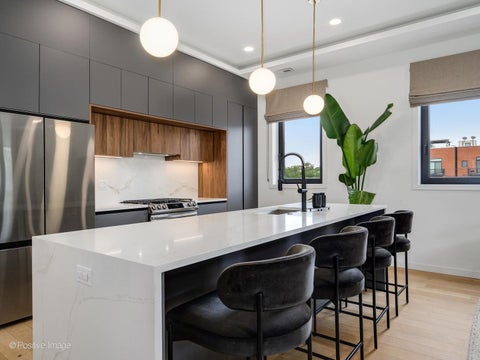 Tiny photo for 831 N Maplewood Avenue #3, Chicago, IL 60622 (MLS # 12734888)