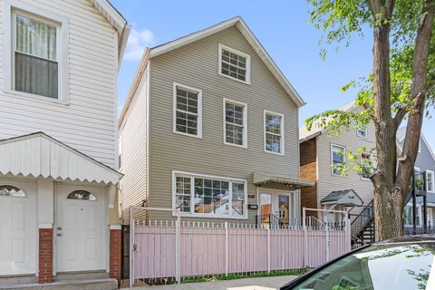 4418 S Honore Street Chicago IL 60609