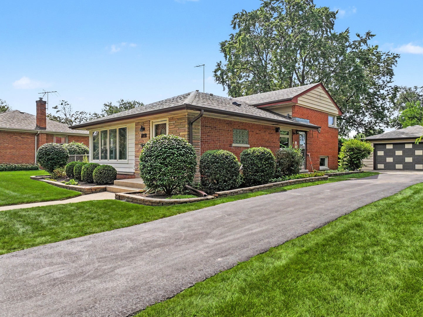 112 N Reuter Drive