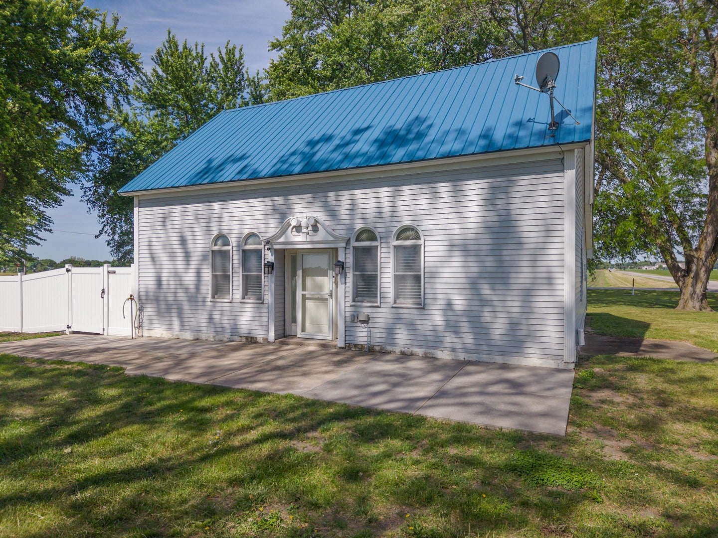 17964 N 1750 East Road