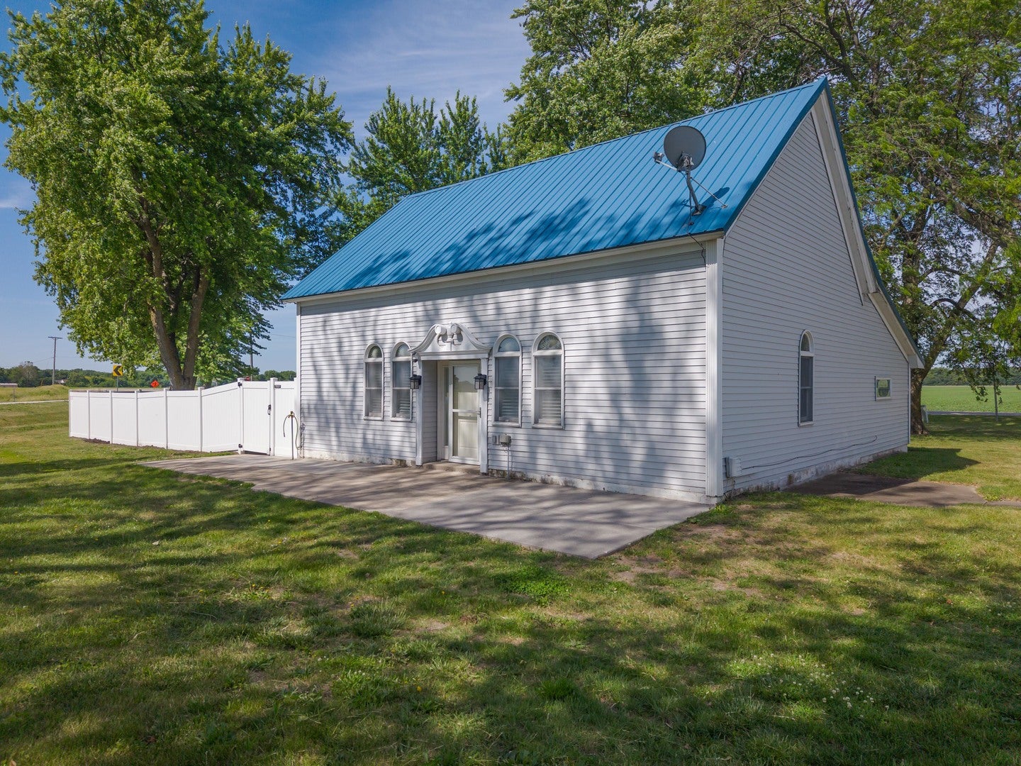 17964 N 1750 East Road