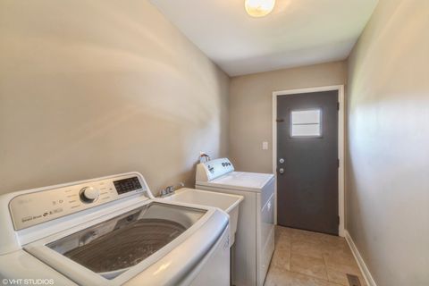 Tiny photo for 16400 Lee Avenue, Orland Park, IL 60467 (MLS # 12483451)