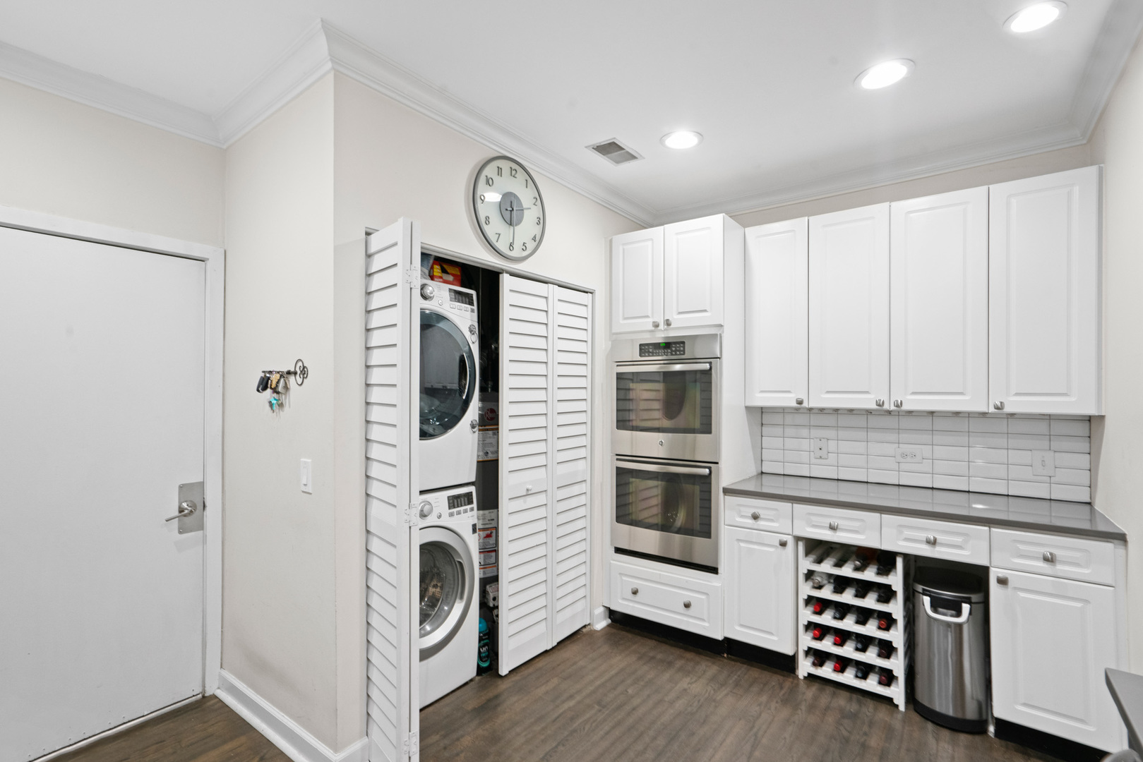 1801 W DIVERSEY Parkway 36