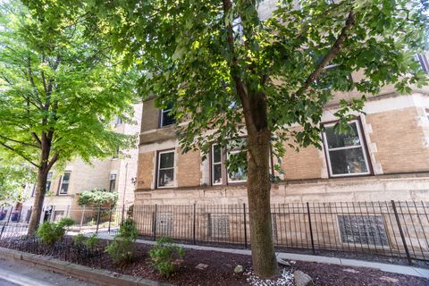 Tiny photo for 807 W NEWPORT Avenue #2, Chicago, IL 60657 (MLS # 12613244)