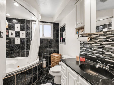 Tiny photo for 5858 W 88th Place, Oak Lawn, IL 60453 (MLS # 12648751)