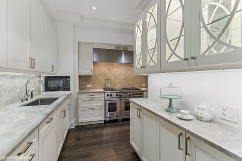 Tiny photo for 118 E Erie Street #27G, Chicago, IL 60611 (MLS # 12718864)