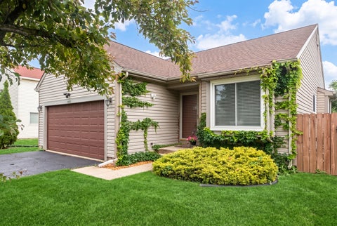 Tiny photo for 1862 Grosse Pointe Drive, Hanover Park, IL 60133 (MLS # 12666210)