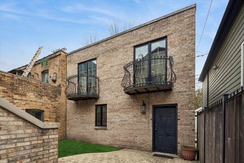 Tiny photo for 1745 W Cornelia Avenue, Chicago, IL 60657 (MLS # 12516896)