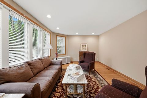 Tiny photo for 3505 N Nottingham Avenue, Chicago, IL 60634 (MLS # 12635605)