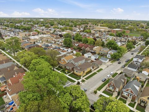 Tiny photo for 3505 N Nottingham Avenue, Chicago, IL 60634 (MLS # 12635605)