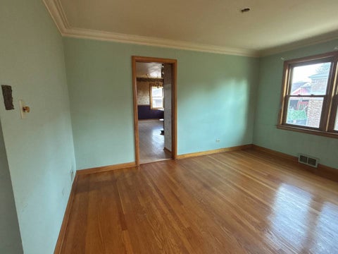 Tiny photo for 9215 S Hamlin Avenue, Evergreen Park, IL 60805 (MLS # 12795813)
