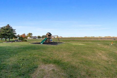 Tiny photo for 208 E 8th Street, Gridley, IL 61744 (MLS # 12494291)
